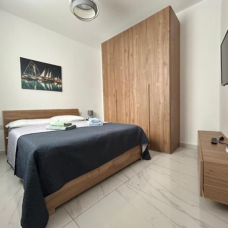Exceptional 3-Bedroom Apartment, Sliema - Tigne Point! Εξωτερικό φωτογραφία