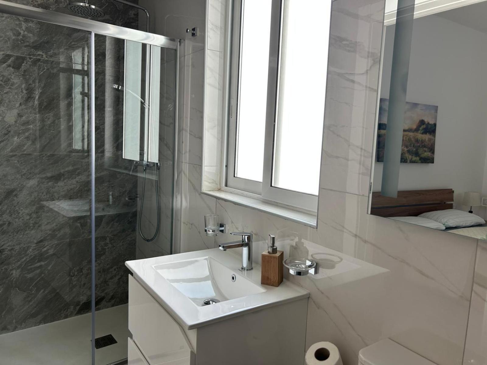 Exceptional 3-Bedroom Apartment, Sliema - Tigne Point! Εξωτερικό φωτογραφία