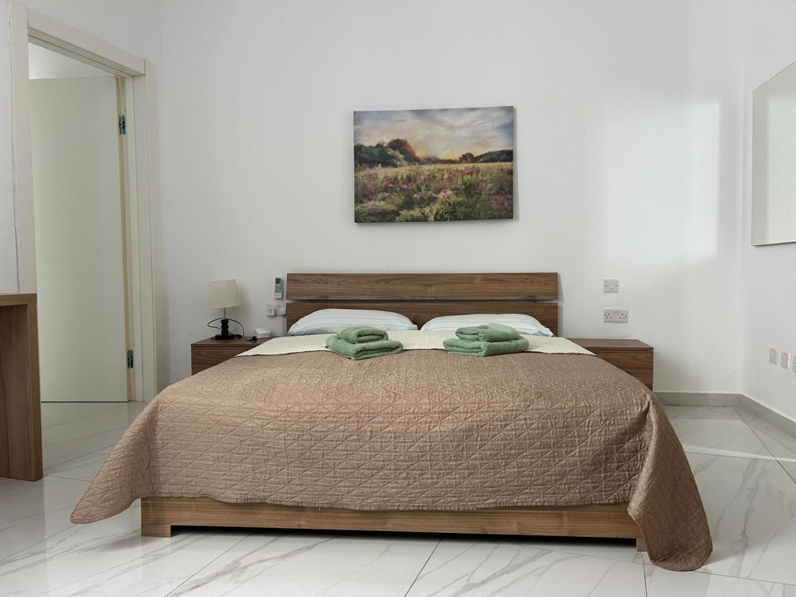 Exceptional 3-Bedroom Apartment, Sliema - Tigne Point! Εξωτερικό φωτογραφία